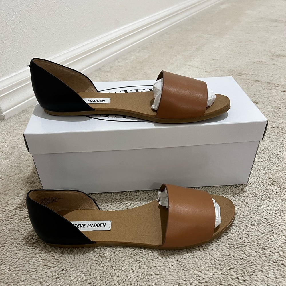 Steve Madden Sidestep Leather Sandal